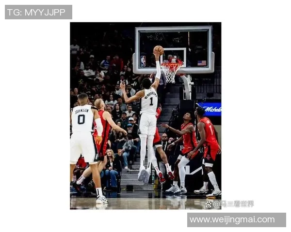 火箭队与马刺队精彩对决录像回放11月11日全场精彩瞬间解析